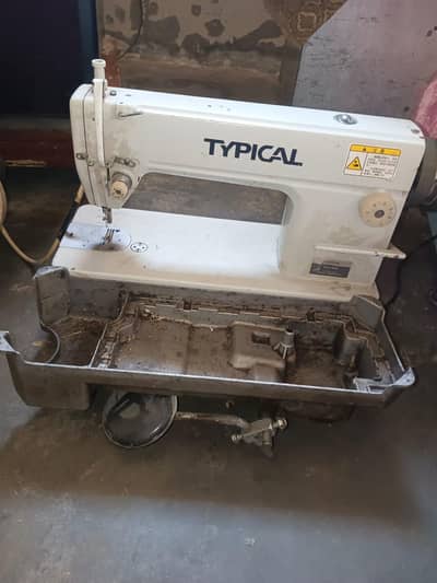 typical sewing machine 10/10 condition