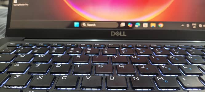 Dell Latitude 7390 16/256 SSD . . 180 Angle