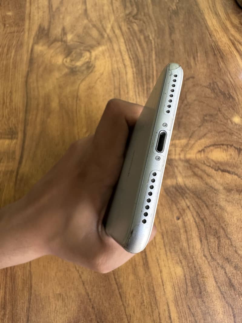 Iphone 8 Plus PTA 5
