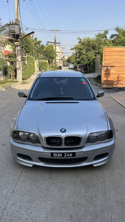 BMW 3 SERIES E46 V8