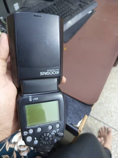 Shanny SN600C Flash light for sale.
