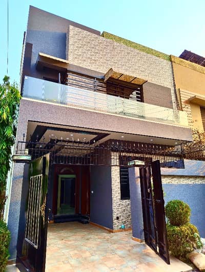 5 Marla Double story Available In Al Rehman Garden Phase 2 Lahore