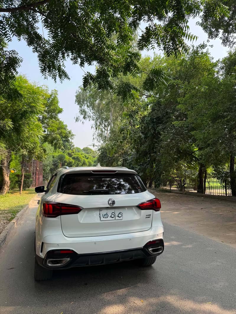 MG PHEV 1