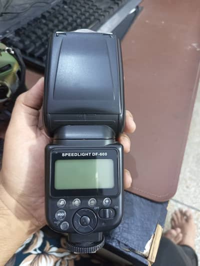 Speed Light DF 600 for Nikon