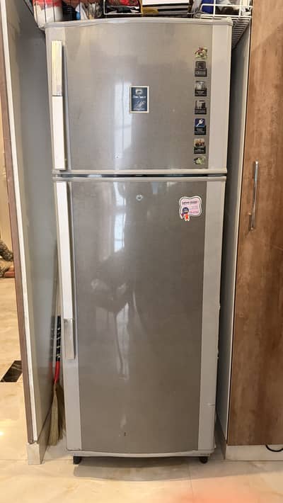 Dawlance Large Size Refrigerator – Excellent Cooling **
