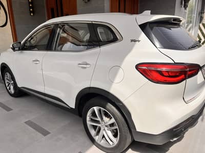MG HS 2021