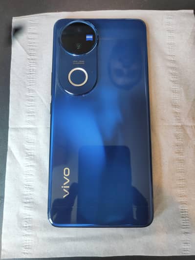 Vivo v50 12Ram 256Memory