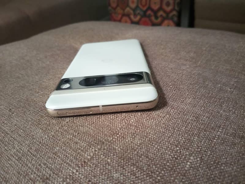 Google pixel 8 pro 3