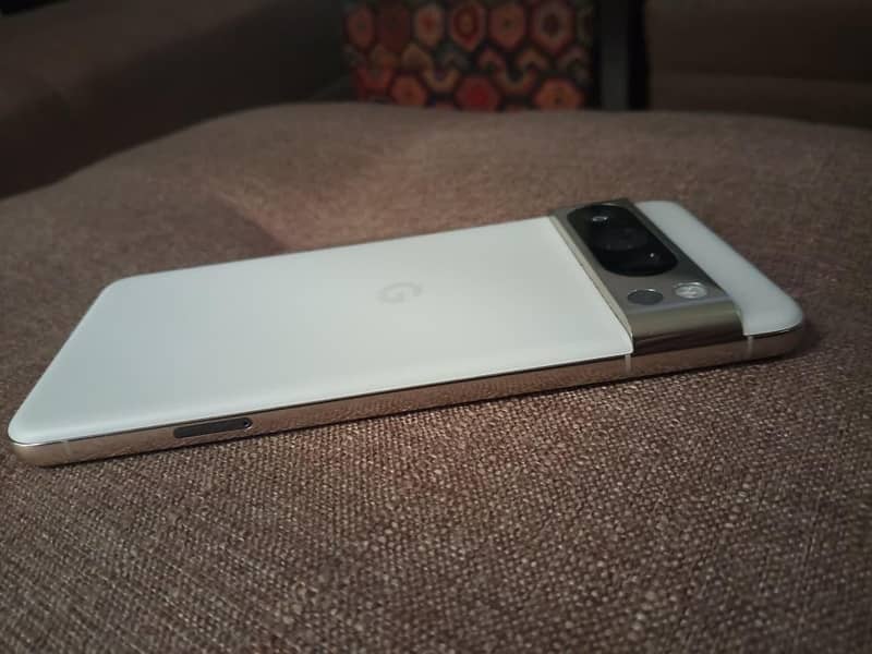 Google pixel 8 pro 4