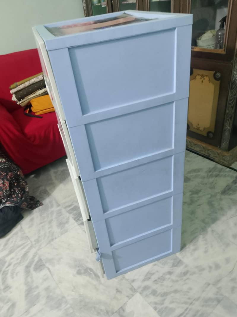 plastic almari 1