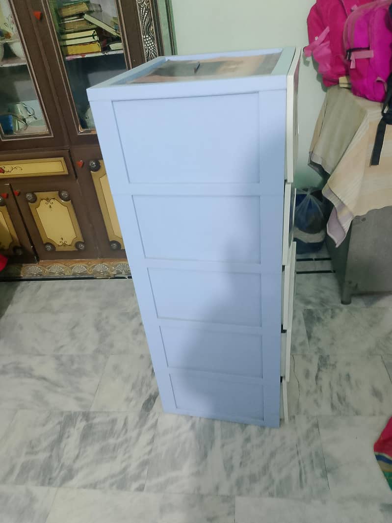 plastic almari 3