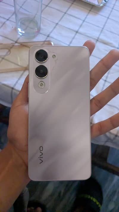 vivo y04