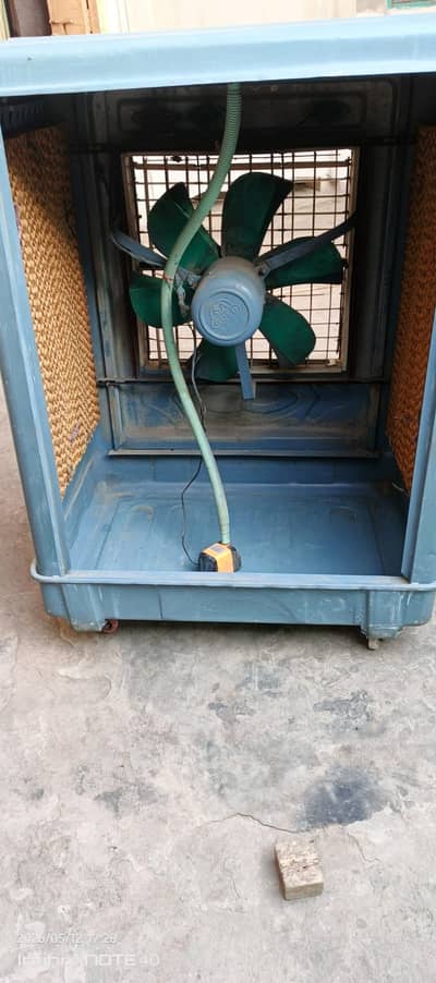 Air coolr urgent for sale