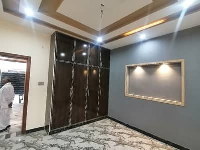 Gulshan-e-Ravi House Sized 5 Marla Is Available