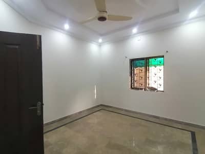 10 Marla House In Gulshan-E-Ravi For Sale At Good Location