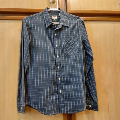 LEVIS CASUAL SHIRT (S)