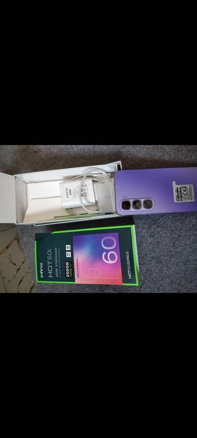 infinix hot 60i 256-GB glass break
