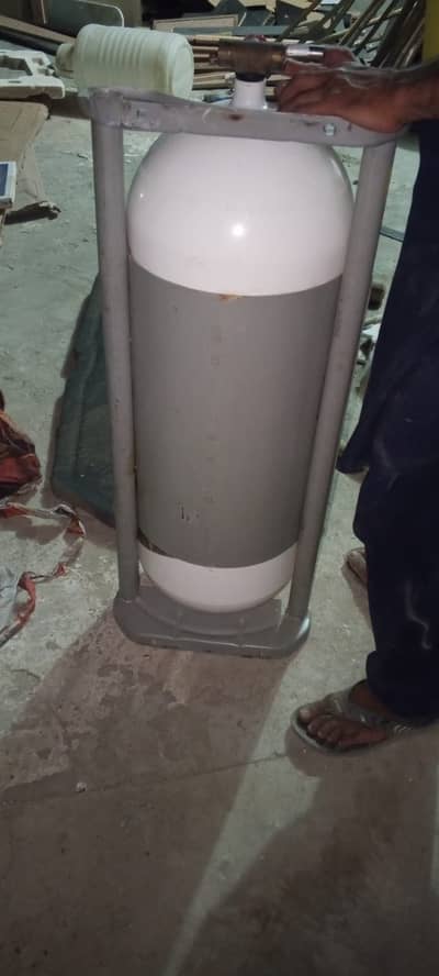 Alto Car Original Gas Cylinder for Sale With Full of Gas