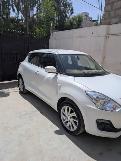 SUZUKI SWIFT GL CVT  2022 ( Mint Condition )