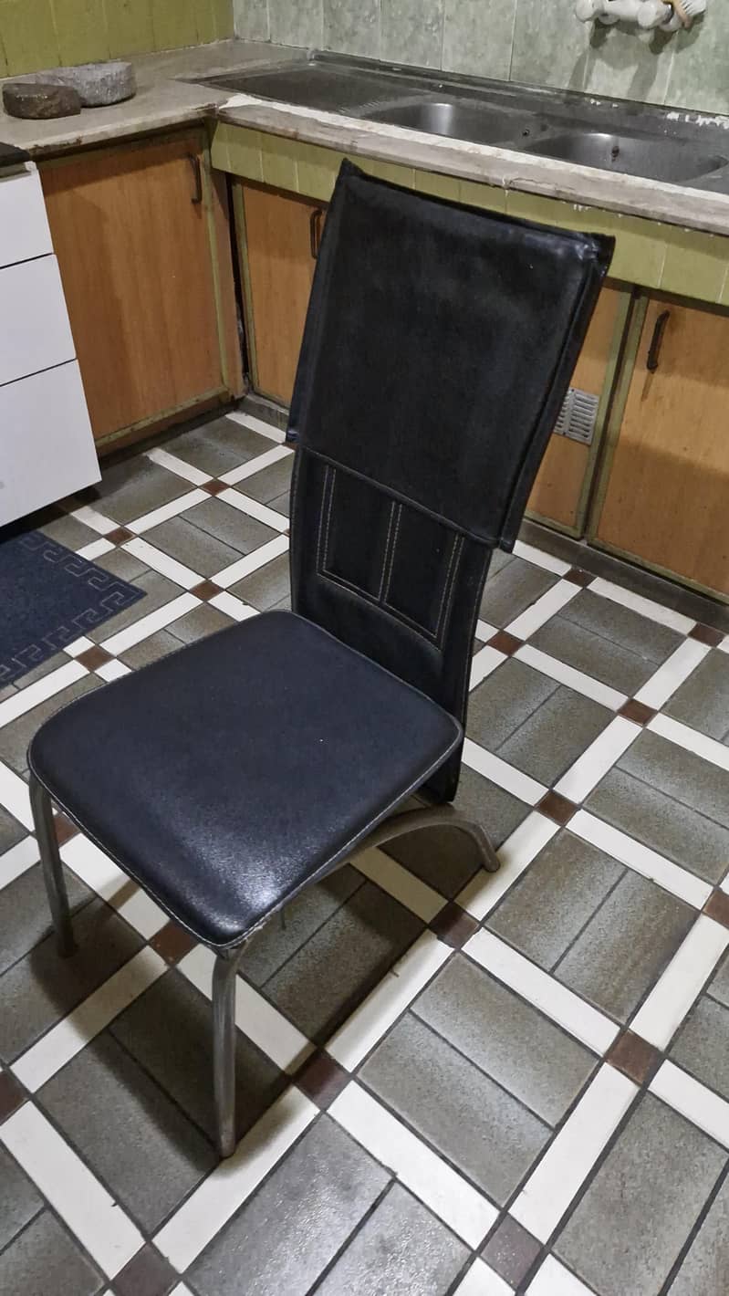 6 SEATER DINING TABLE 4