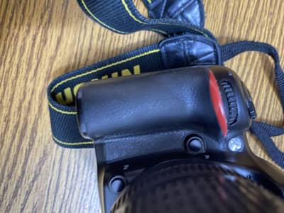 Gently used Nikon d7100 camera