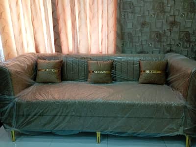 Brand new sofa 3 seater available for sell