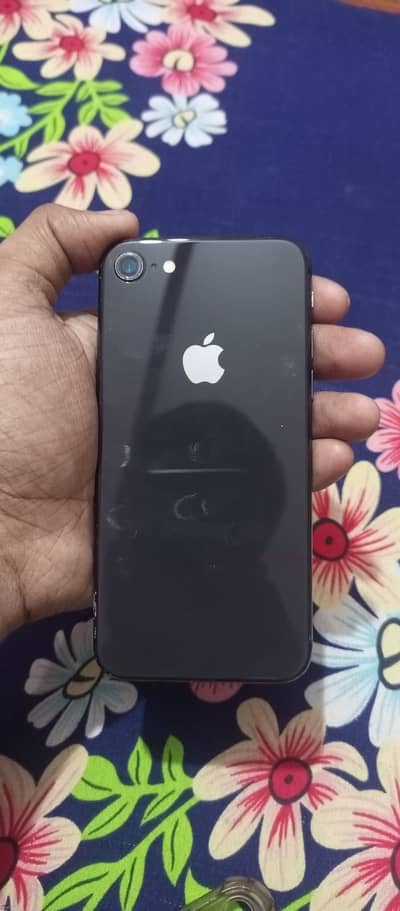 iPhone 8