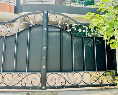 2138 Square Feet House In Green City Of Lahore Is Available For sale