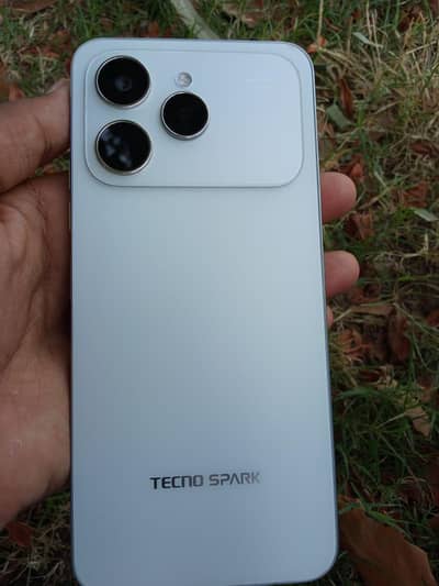 Techno spark 40