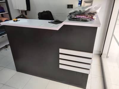 L shaped office receptionist counter table