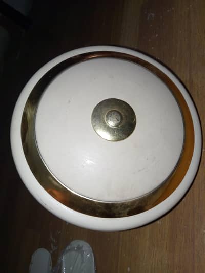 Al-Minhaj celling fan.