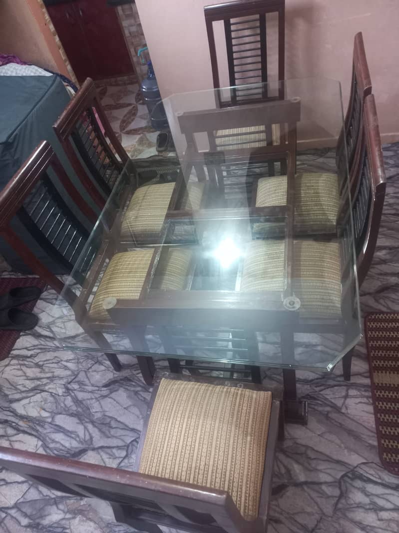 Dining Table 0