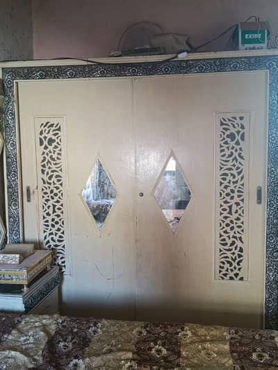 3door capacity wardrobe with sliding door