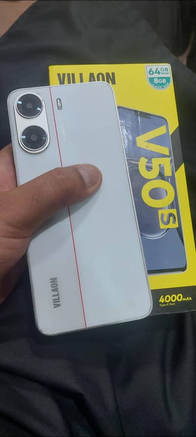 villaon v50s 4+4/64.  with box