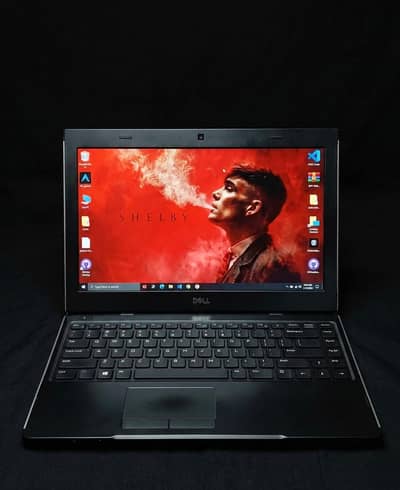 Dell Latitude 3330