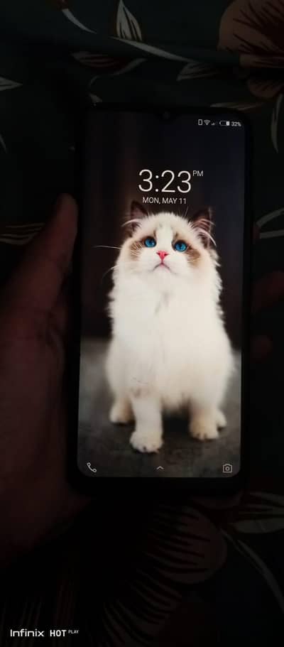 Infinix Hot 8 lite used but new and good mobile