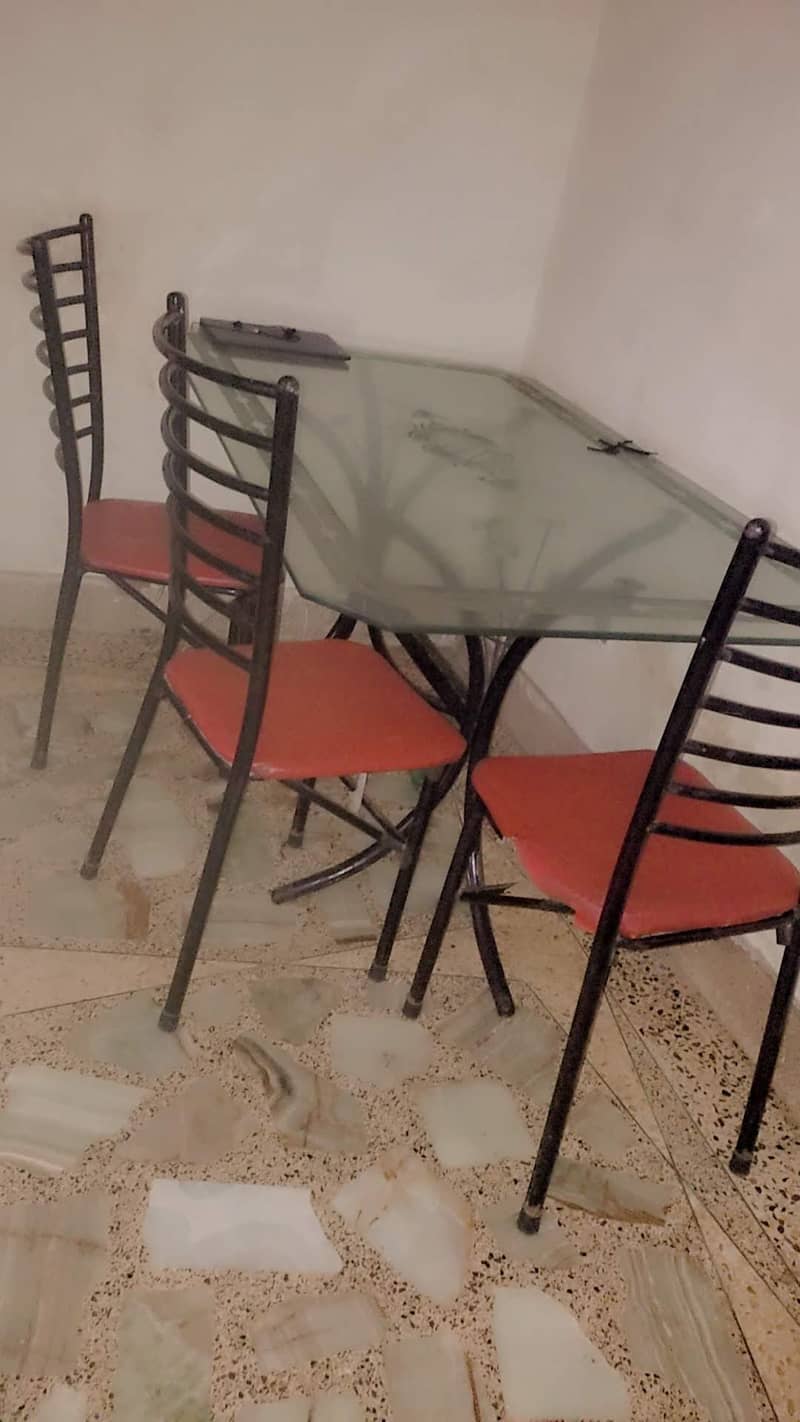 Dining table 10
