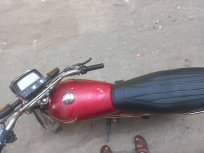 Honda 70cc only 13000. km use original condition
