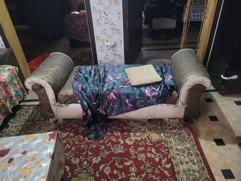 Sofa couch 0