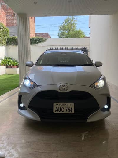Toyota Yaris G 1.0 2025 import