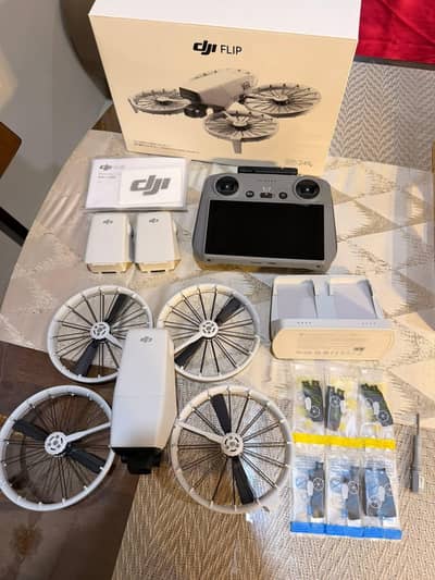 DJI Flip Fly More Combo (RC 2)