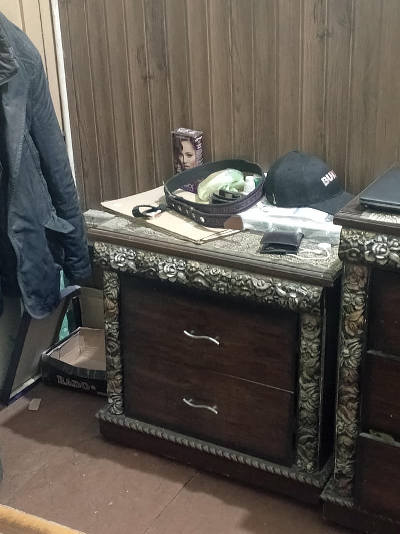 Bed set with dressing table 3