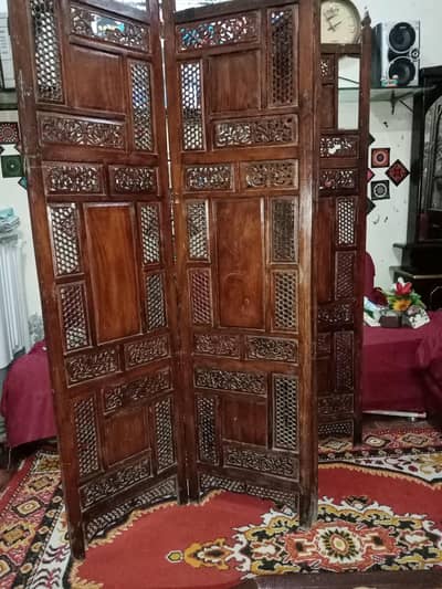 folding wooden partition  for offices and home use.