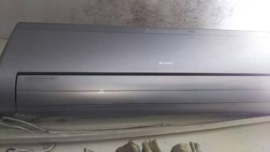 gree AC 10 by 10