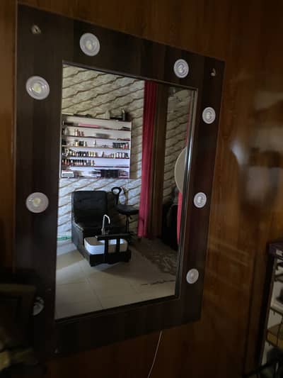 wooden light mirror n table