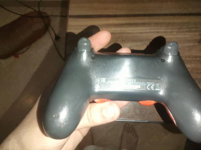 PS4 CONTROLLER 1