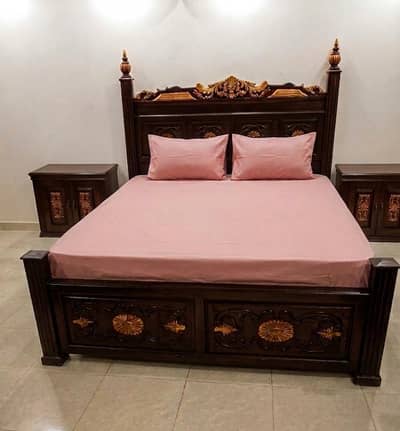 Solid Wood Bedroom Set with Bed, Side Tables & Dressing Table | Urgent