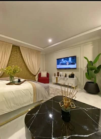 Urgent for rent a 2 bed apartment fully furnished in nishtar block bahria town Lahore