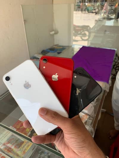 Apple iPhone XR