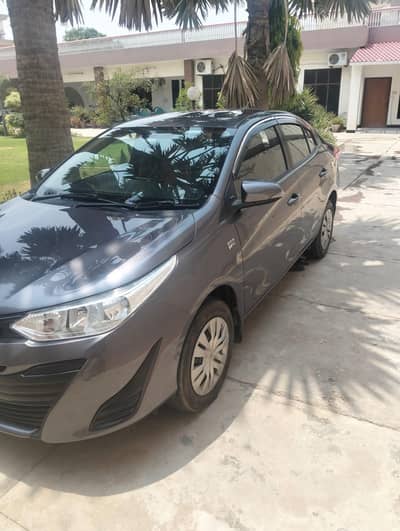 Toyota yaris 2022  CVT gli